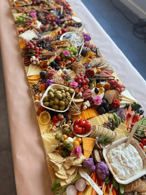 artisan_eats_best_grazing_tables_columbos_ohio_gallery_image