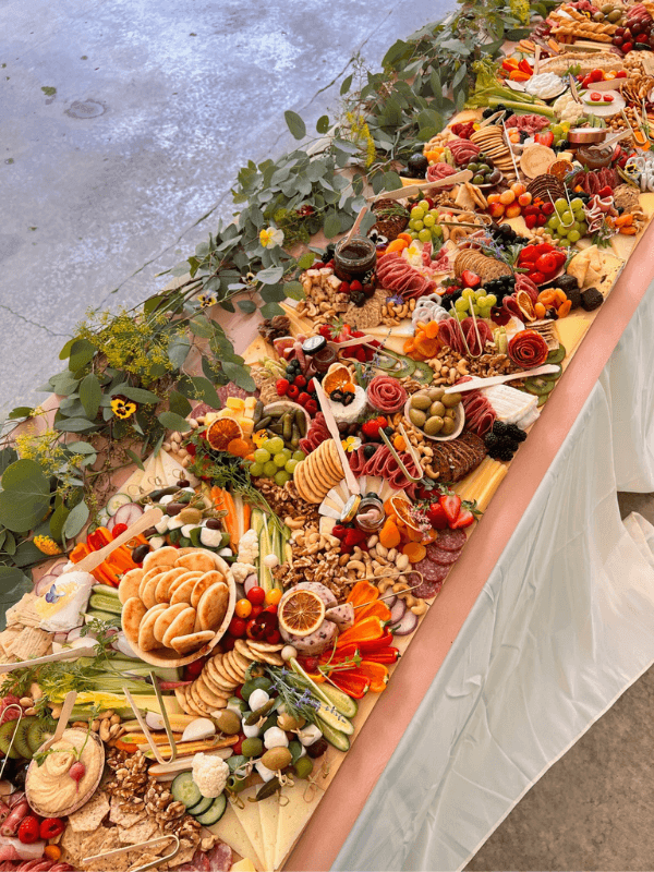 artisan_eats_best_grazing_tables_columbos_ohio_gallery_image