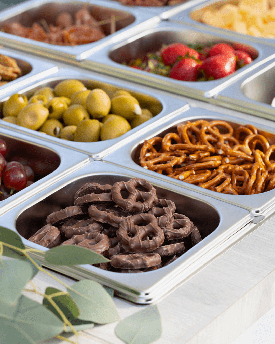 artisan_eats_charcuterie_cart_party_platters_columbos_ohio